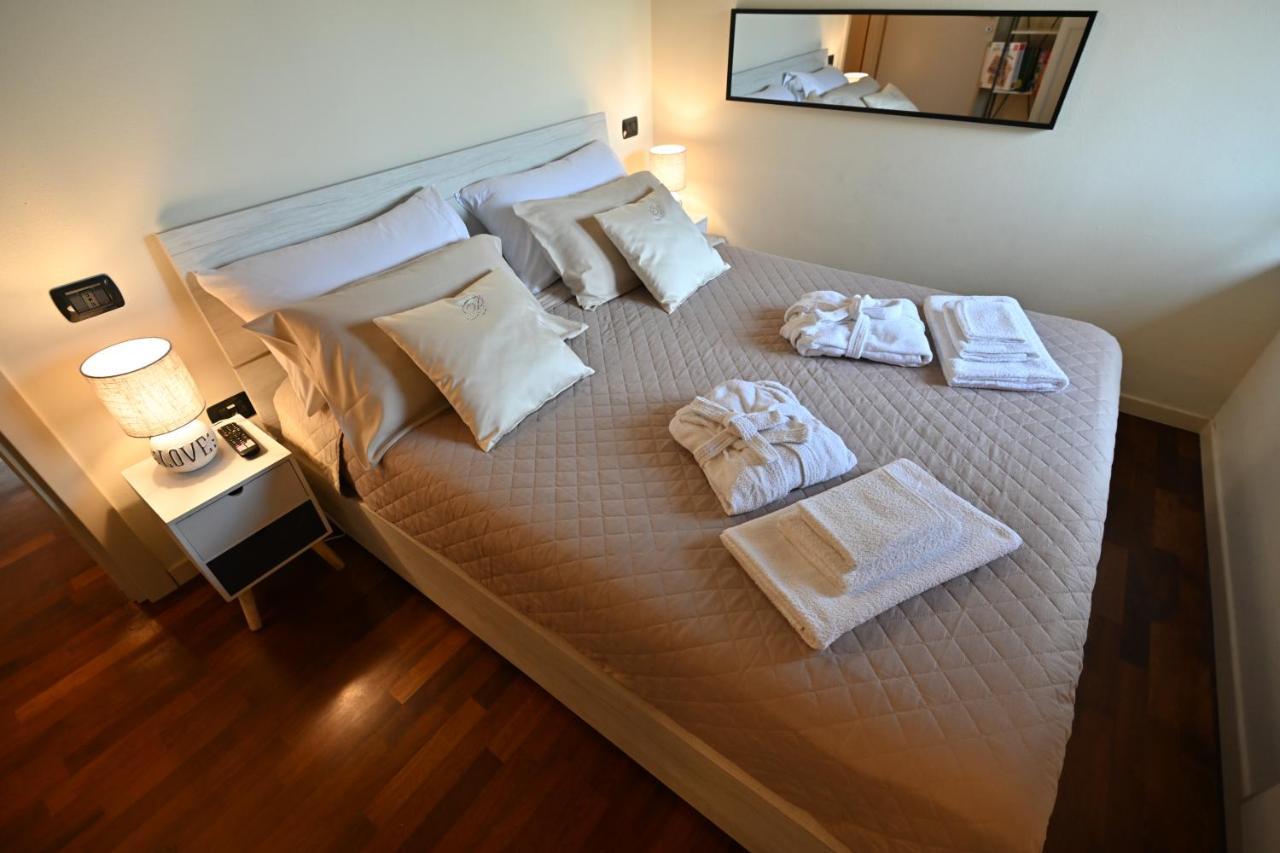 Aura Loving Home Con 4 Posti Letto, Cucina Completa, Terrazzo Ed Un Grande Parco Verde Serravalle d'Asti Exterior foto